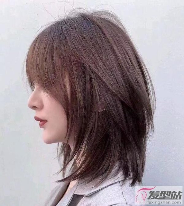 Tóc layer dài ngang vai kiểu Hàn Quốc